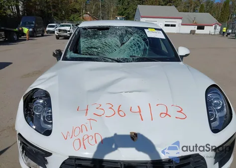 2015 Porsche Macan S z USA, uszkodzony, nr VIN WP1AB2A5XFLB66178